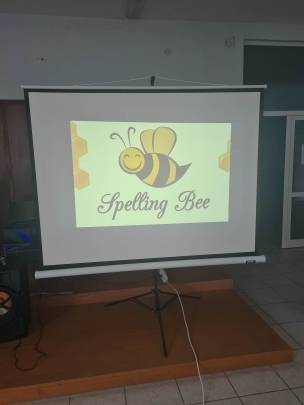 Днес в нашето училище се проведе състезание Spelling bee  за правилен правопис на английски думи.