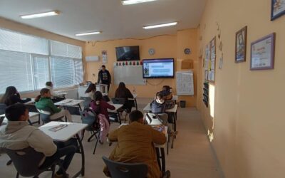 @
Инициатива „Ученици преподават на ученици“
✨ Големите вдъхновяват малките – знанието е мост!
📖 На 15.12.2025 г. в рамките на инициативата…