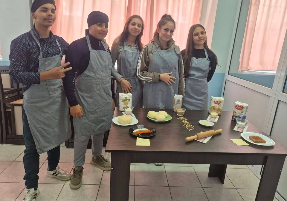 @
🍞 Отбелязваме Деня на хляба! 🌾

Днес нашето училище отбеляза Деня на хляба – символ на живота, труда и българските традиции.

Учениците от IX и…